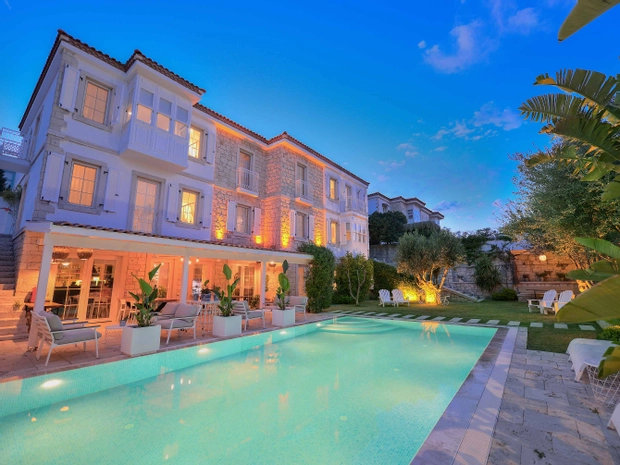 Peremere Alaçatı Otel