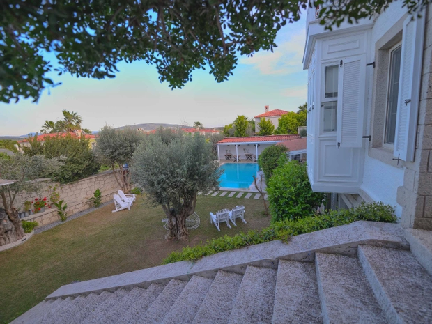 Peremere Alaçatı Otel
