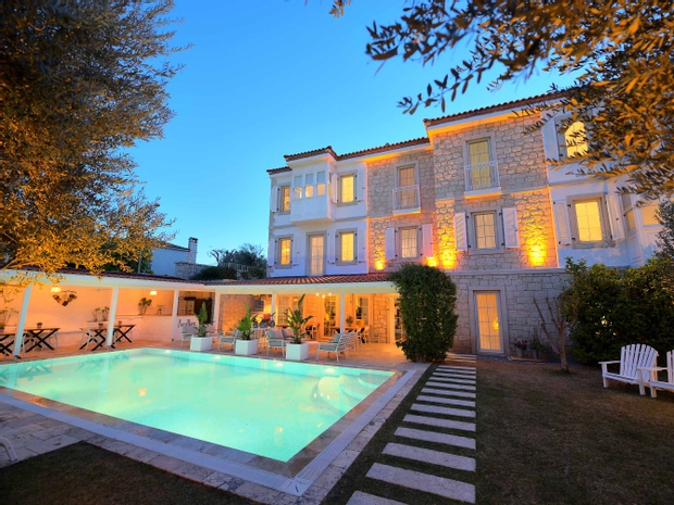 Peremere Alaçatı Otel