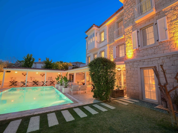 Peremere Alaçatı Otel