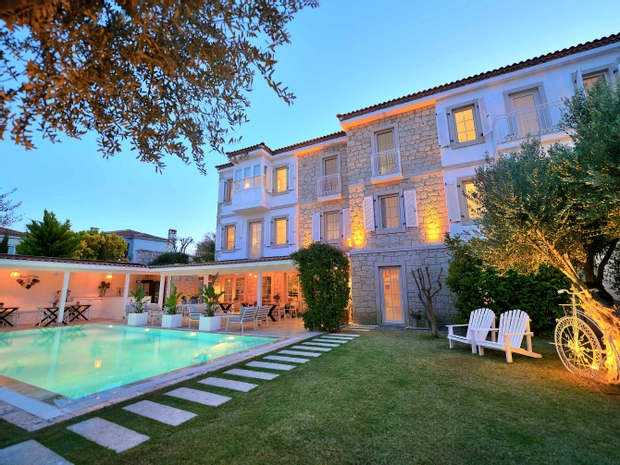 Peremere Alaçatı Otel