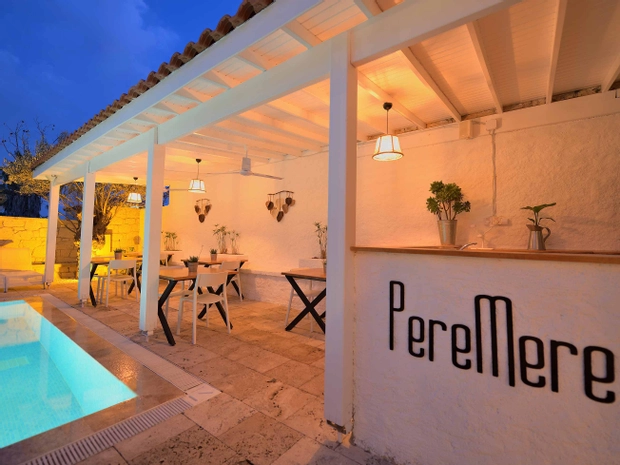 Peremere Alaçatı Otel