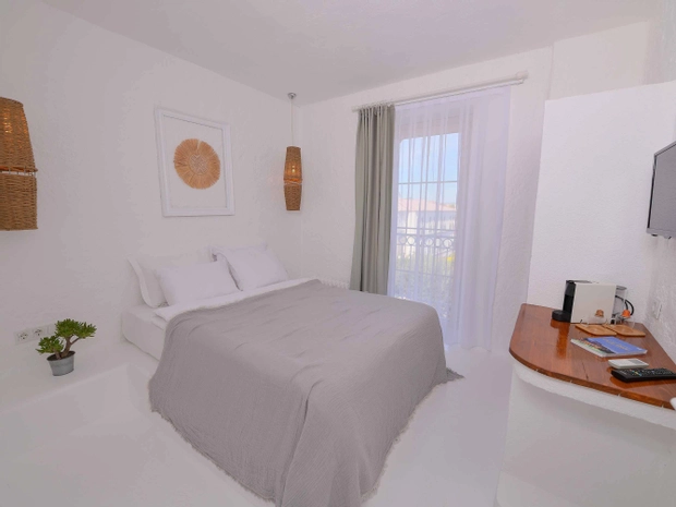Peremere Alaçatı Otel