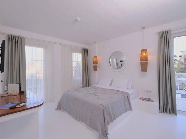 Peremere Alaçatı Otel