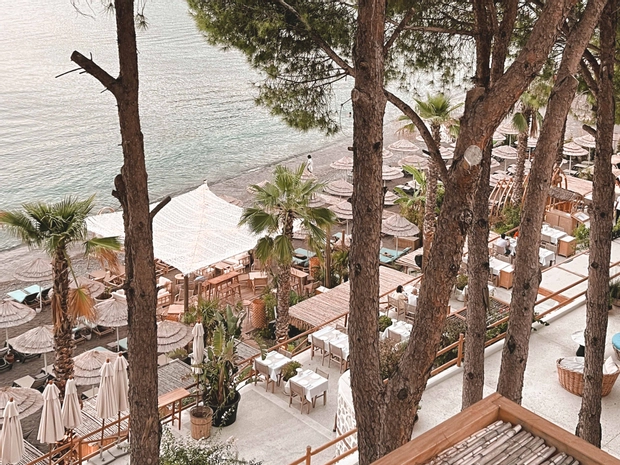 Perios Beach House - Adult Only