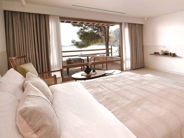 Perios Beach House - Adult Only