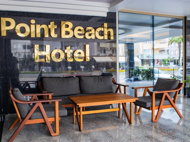 Point Beach Hotel