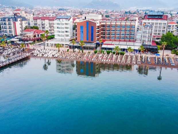 Point Beach Hotel