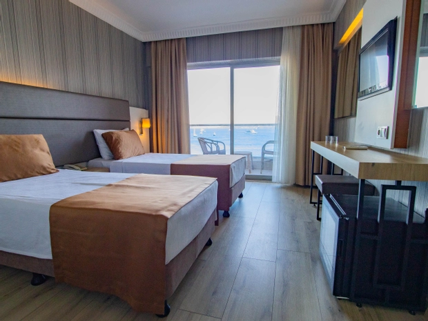 Standart Deniz Manzaralı Oda