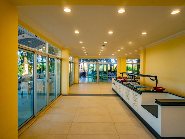 Prenses Sealine Beach Hotel