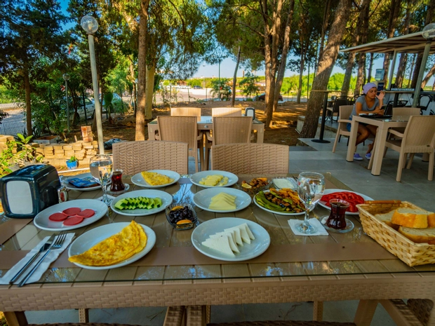 Prenses Sealine Beach Hotel
