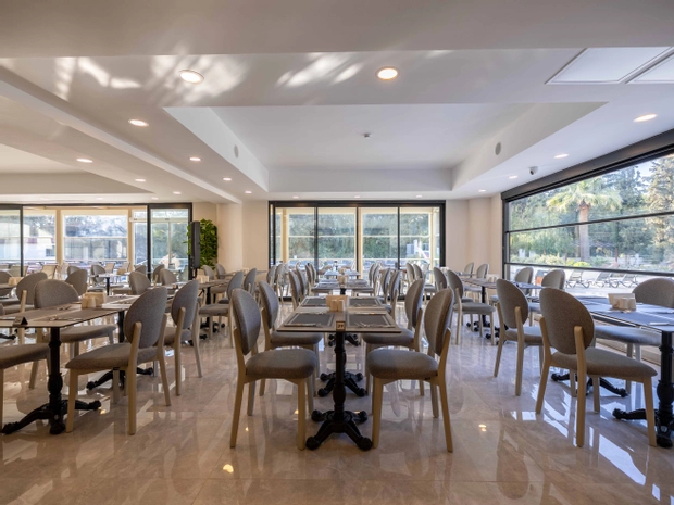 Proxima Hotel