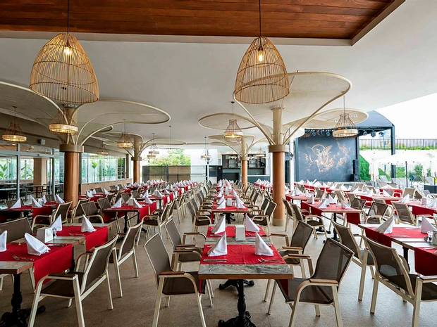 Q Ella Beach Hotel