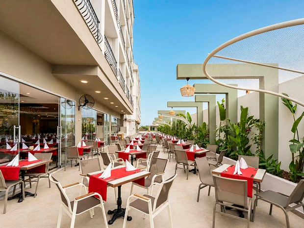 Q Ella Beach Hotel