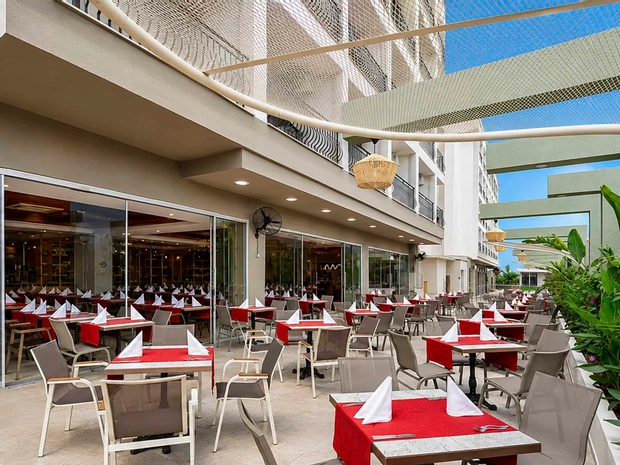 Q Ella Beach Hotel