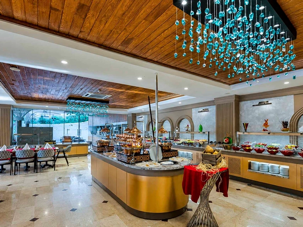 Q Ella Beach Hotel