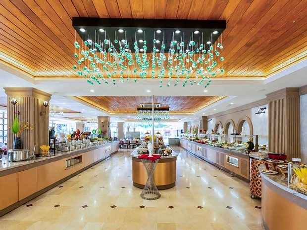 Q Ella Beach Hotel