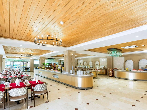 Q Ella Beach Hotel