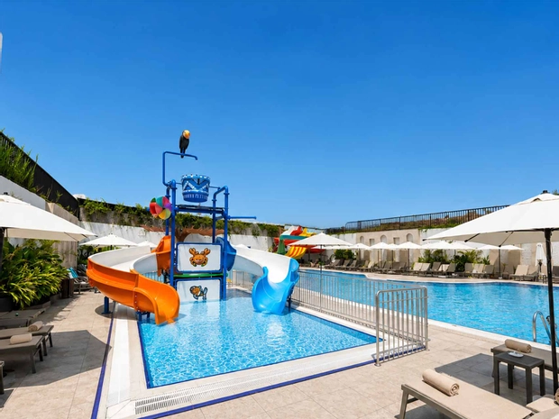 Q Ella Beach Hotel
