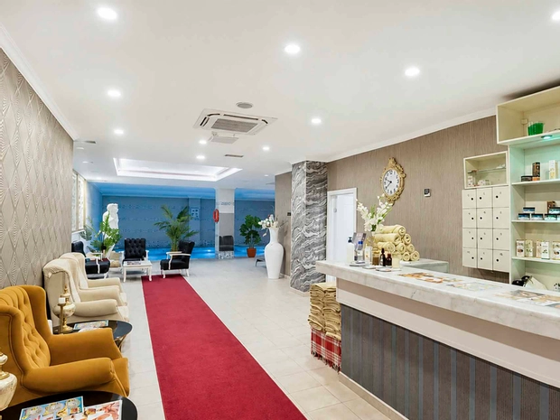 Q Ella Beach Hotel