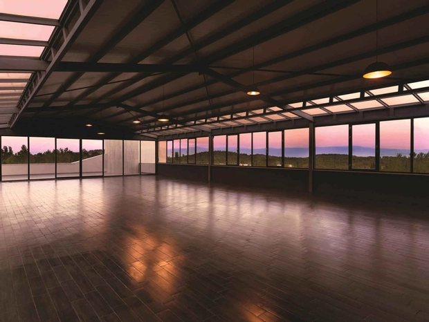 Roof Bar