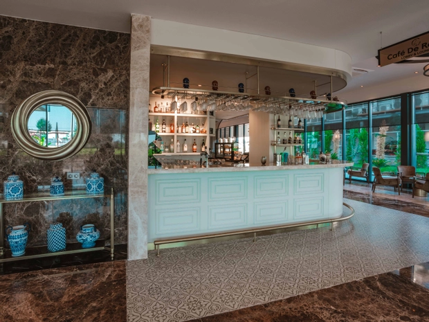 Renex Hotel