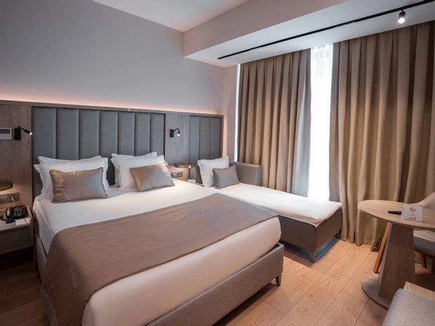 Renex Hotel