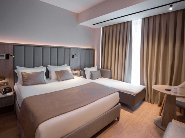 Renex Hotel