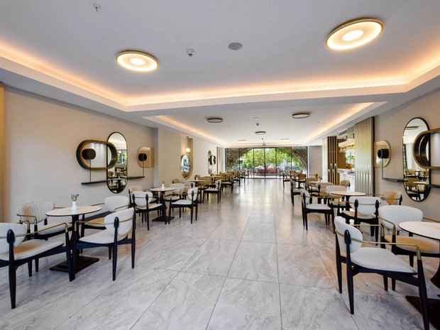 Lobby Bar