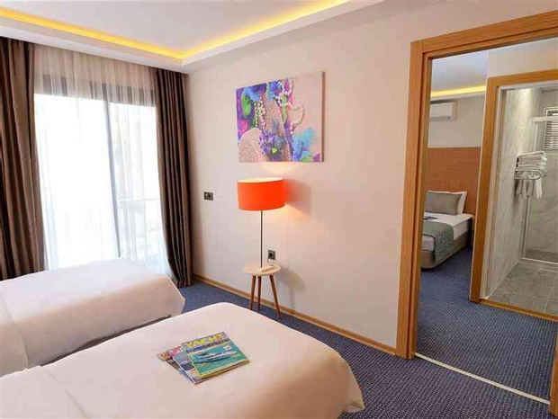 Saatli Hotel