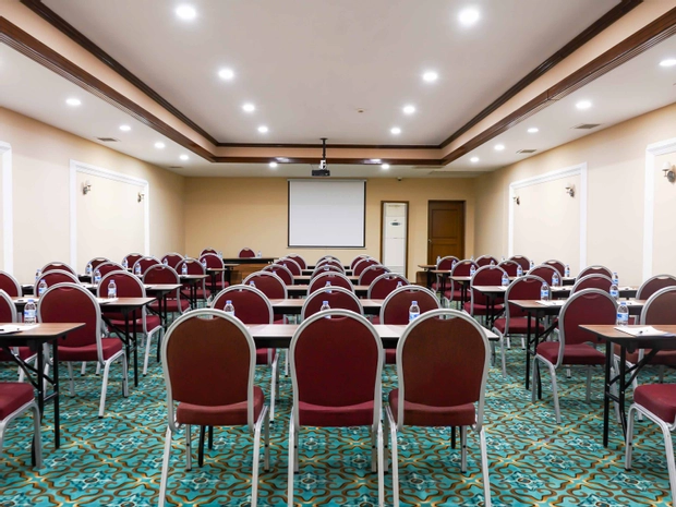 Salamis Bay Conti Resort Hotel
