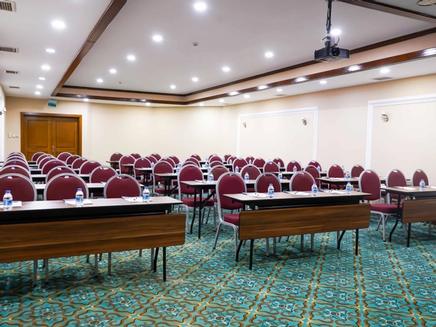 Salamis Bay Conti Resort Hotel