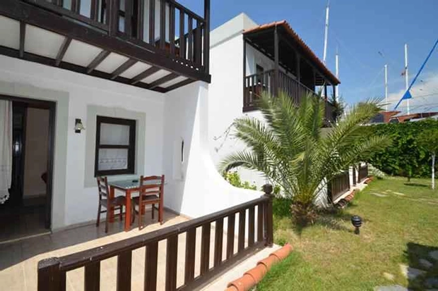 Salinas Beach Hotel