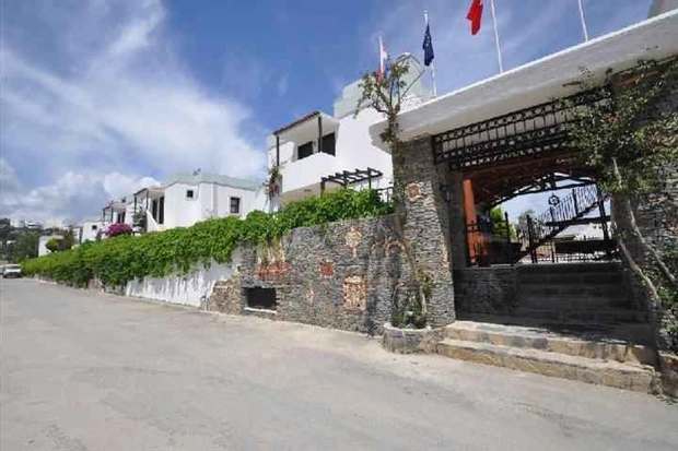Salinas Beach Hotel