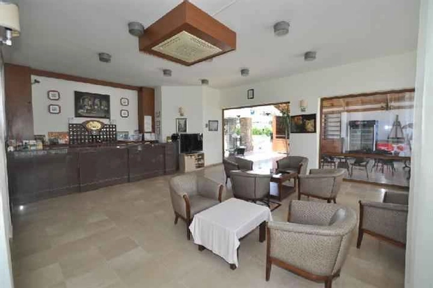 Salinas Beach Hotel