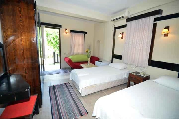 Salinas Beach Hotel