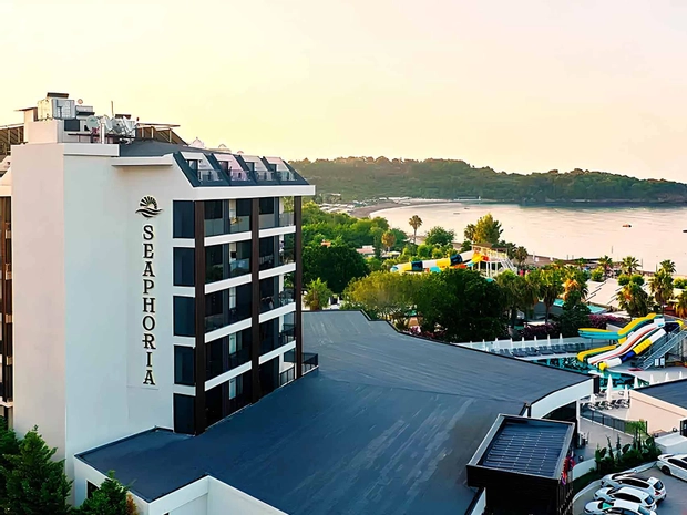 Seaphoria Beach Resort By Miramor +12