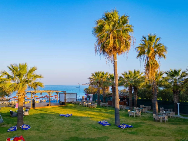 Sentinus Beach Hotel