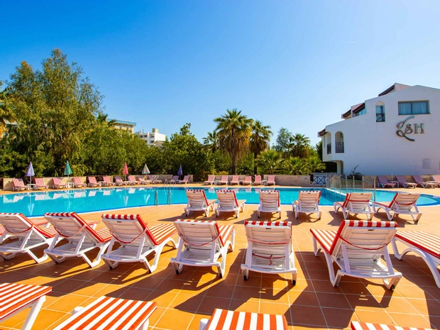 Sentinus Beach Hotel