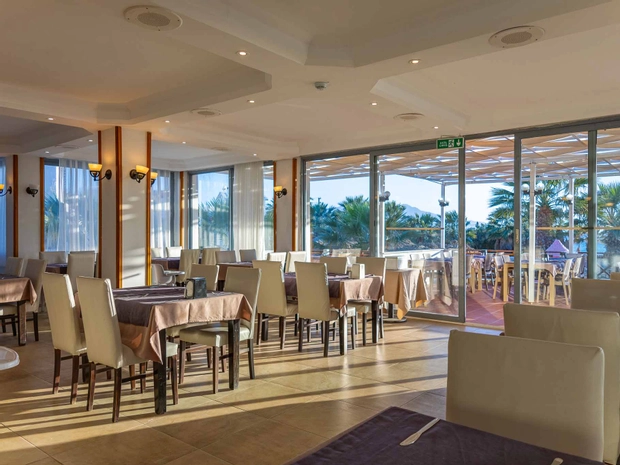 Sentinus Beach Hotel