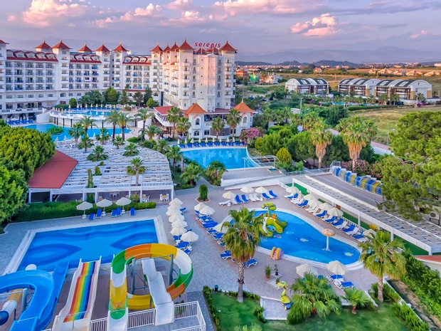 Serenis Hotel Side