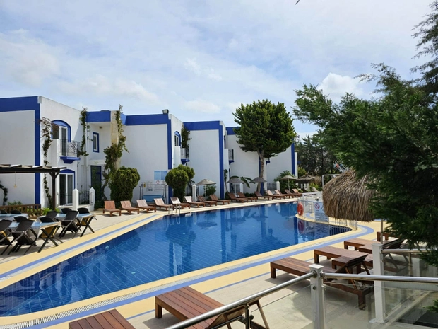 Serpina Hotel ( +16 Adults Only )