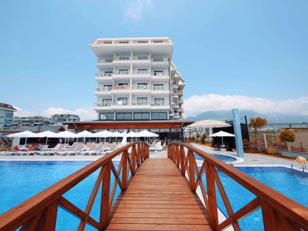Sey Beach Hotel & Spa