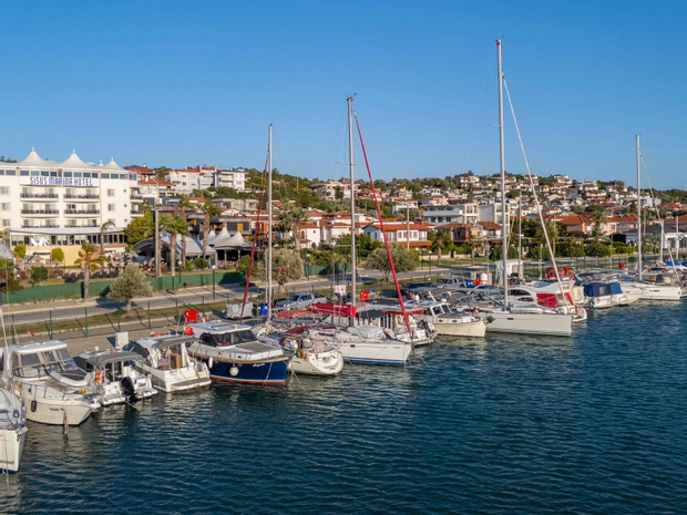 Sisus Marina Otel Dalyan Çeşme
