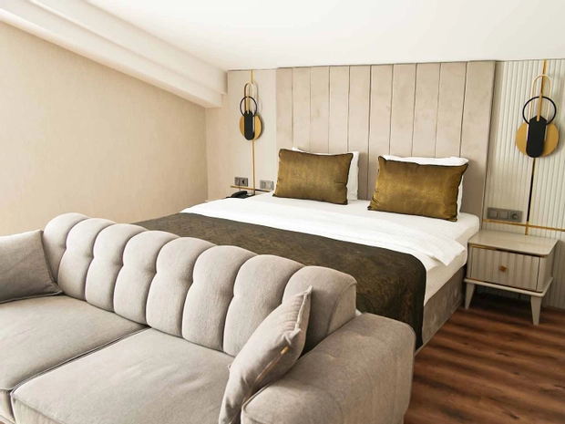 Sky Hill Hotel