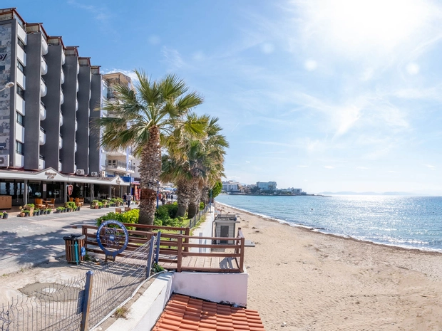 Sunday Beach Hotel