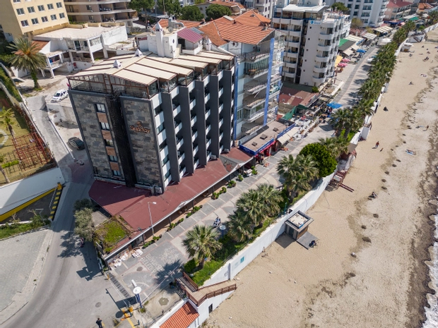 Sunday Beach Hotel