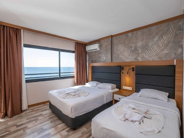 Sunday Beach Hotel