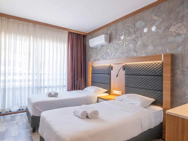 Sunday Beach Hotel