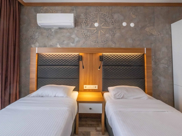 Sunday Beach Hotel